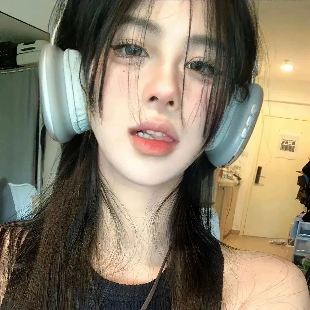 露台晚餐的浪漫夜晚